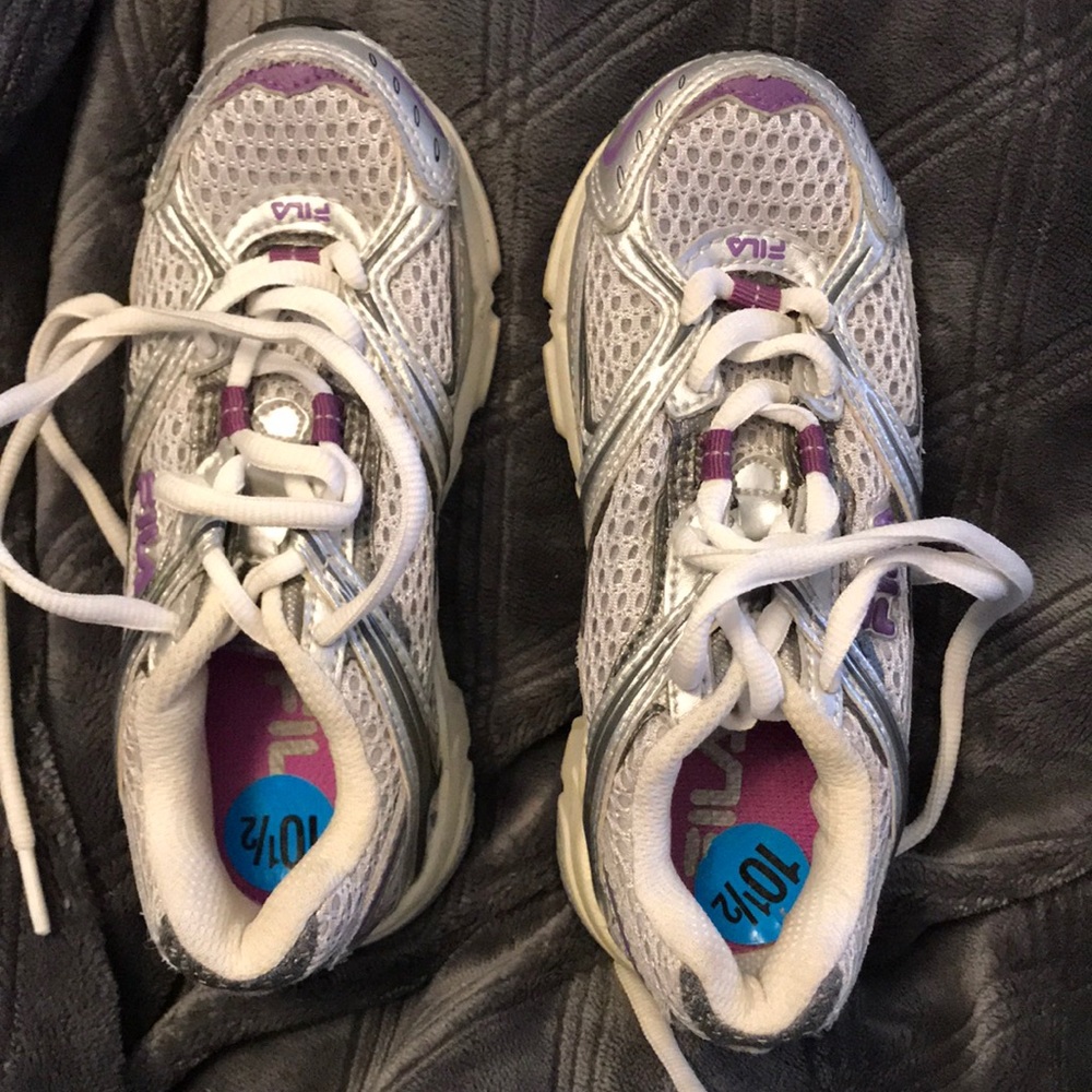 Girl’s Fila Tennis shoes